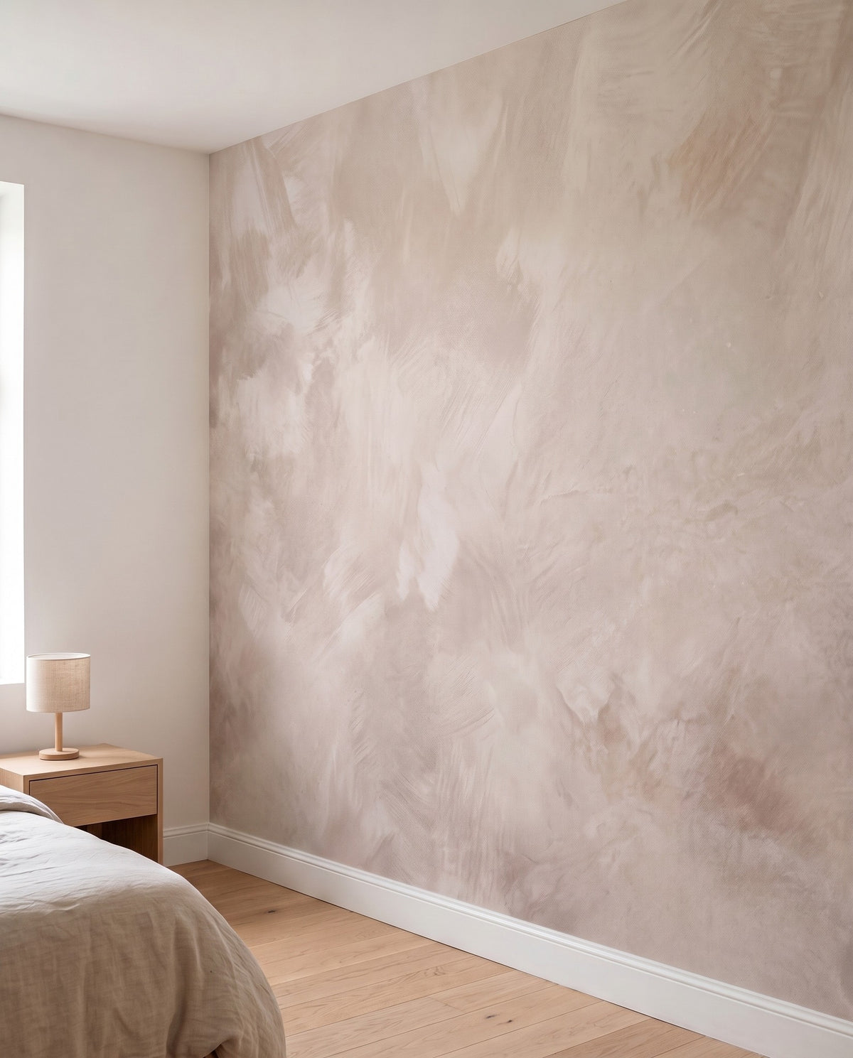 Papier peint Matière minérale beige vu de côté d'une chambre, le dessin continu d'un lé à l'autre