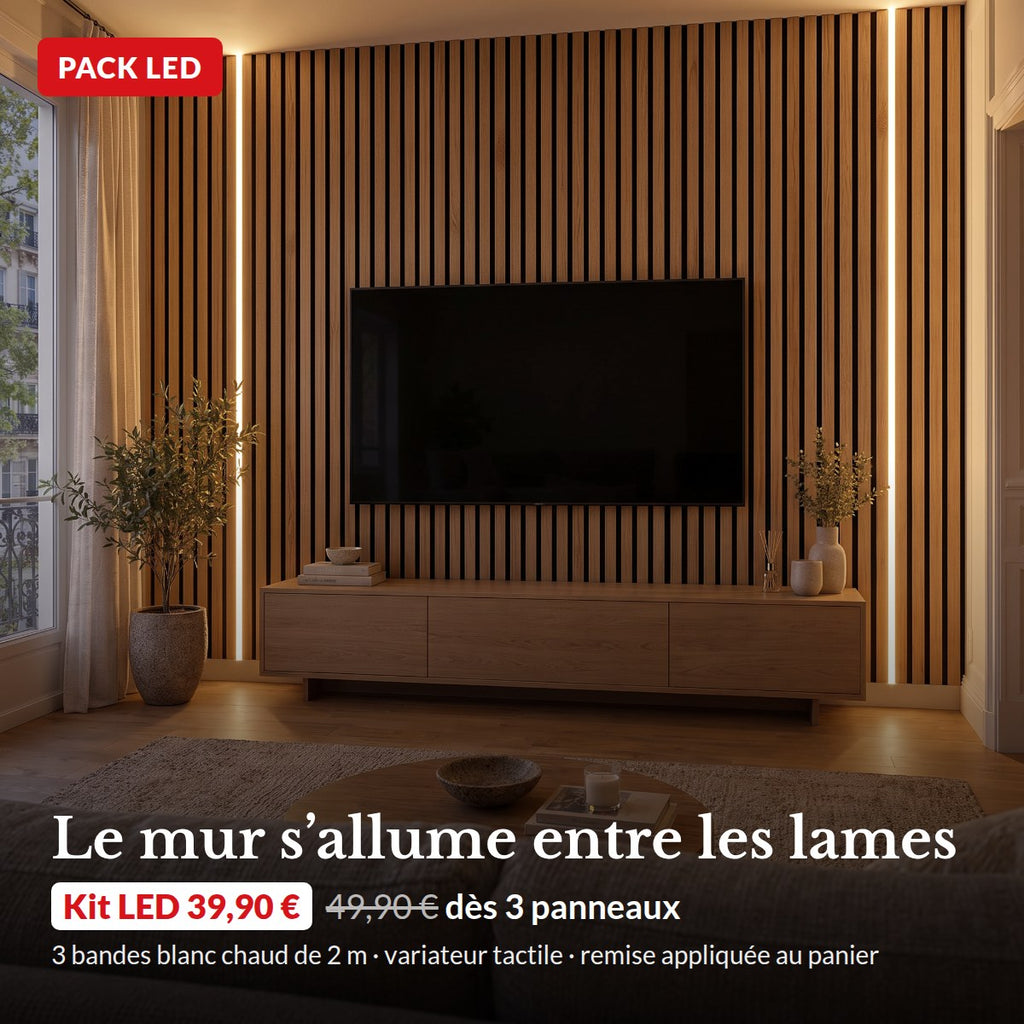 Pack LED : le kit LED à 39,90 € au lieu de 49,90 € dès 3 panneaux, mur de lames finition chêne éclairé le soir